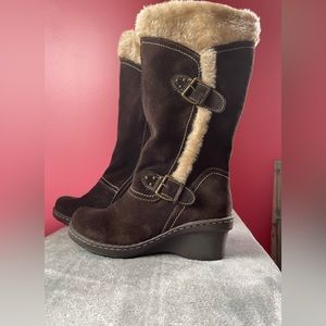 NWT Bare Trap faux fur and suede boots